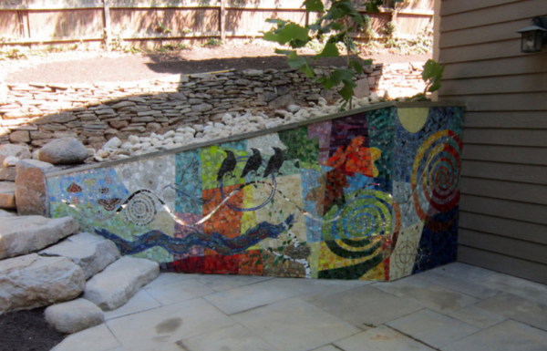 Dinding Teras dengan Mozaik